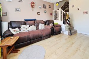 CAMPERNELL CLOSE- click for photo gallery